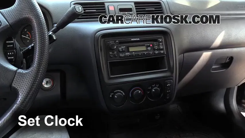 2000 Honda CR-V EX 2.0L 4 Cyl. Clock